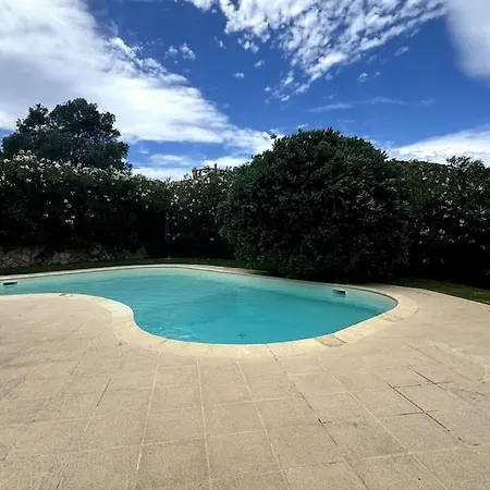 Con Piscina A Villa Porto Cervo