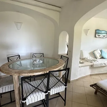Villa Con Piscina A Porto Cervo
